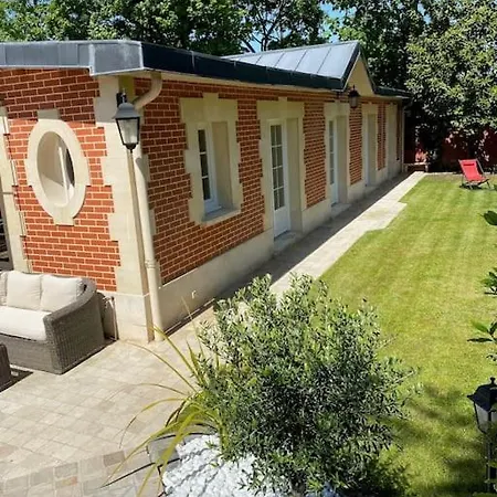Villa Maison De Charme Dans Un Ecrin De Verdure - - 15mns De Paris Le Vésinet