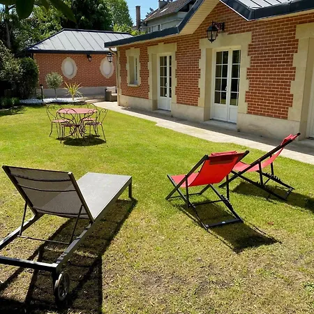 Maison De Charme Dans Un Ecrin De Verdure - - 15mns De Paris * Le Vésinet